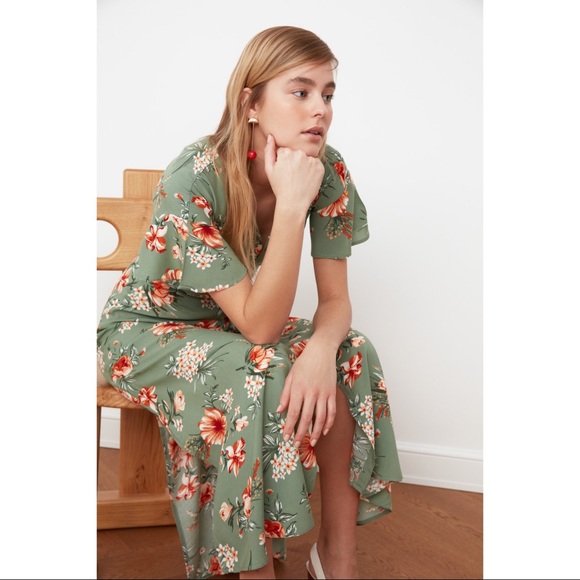 Floral Collar Maxi Short Sleeve Button Down Dress - Picture 4 of 5
